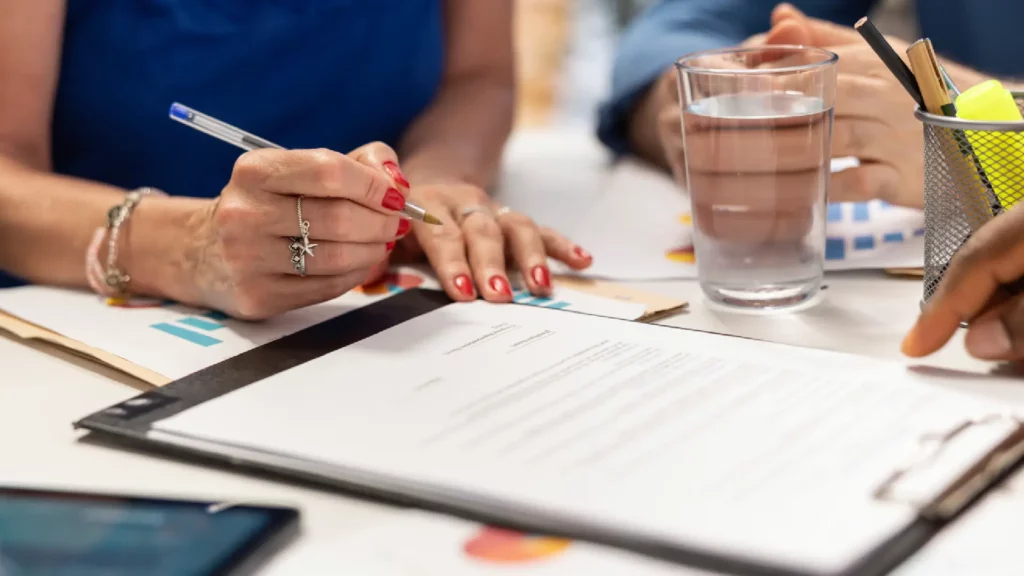 Business compliance and financial advisory services